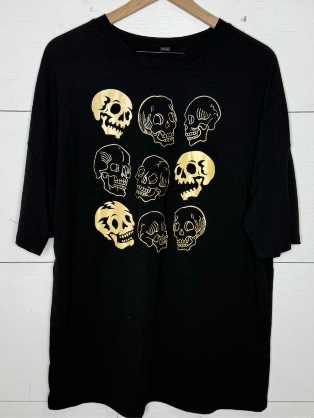 Shein • Black Skull Short Sleeve T-Shirt Top Size Large